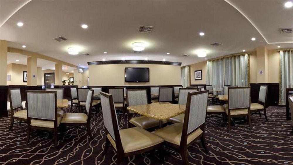 Holiday Inn Express Jacksonville Beach By Ihg Exterior photo