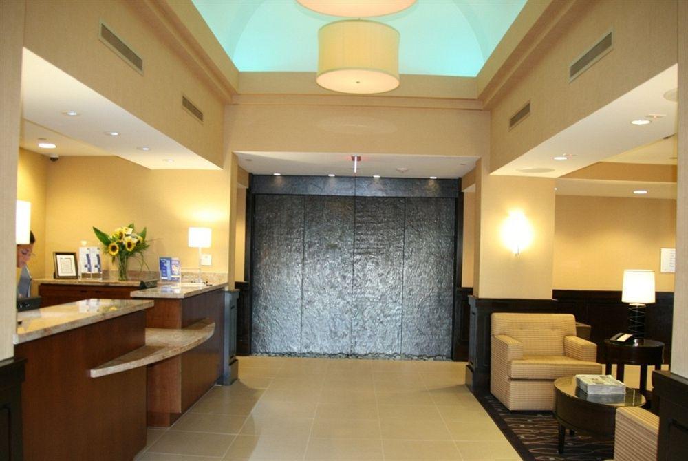 Holiday Inn Express Jacksonville Beach By Ihg Interior photo