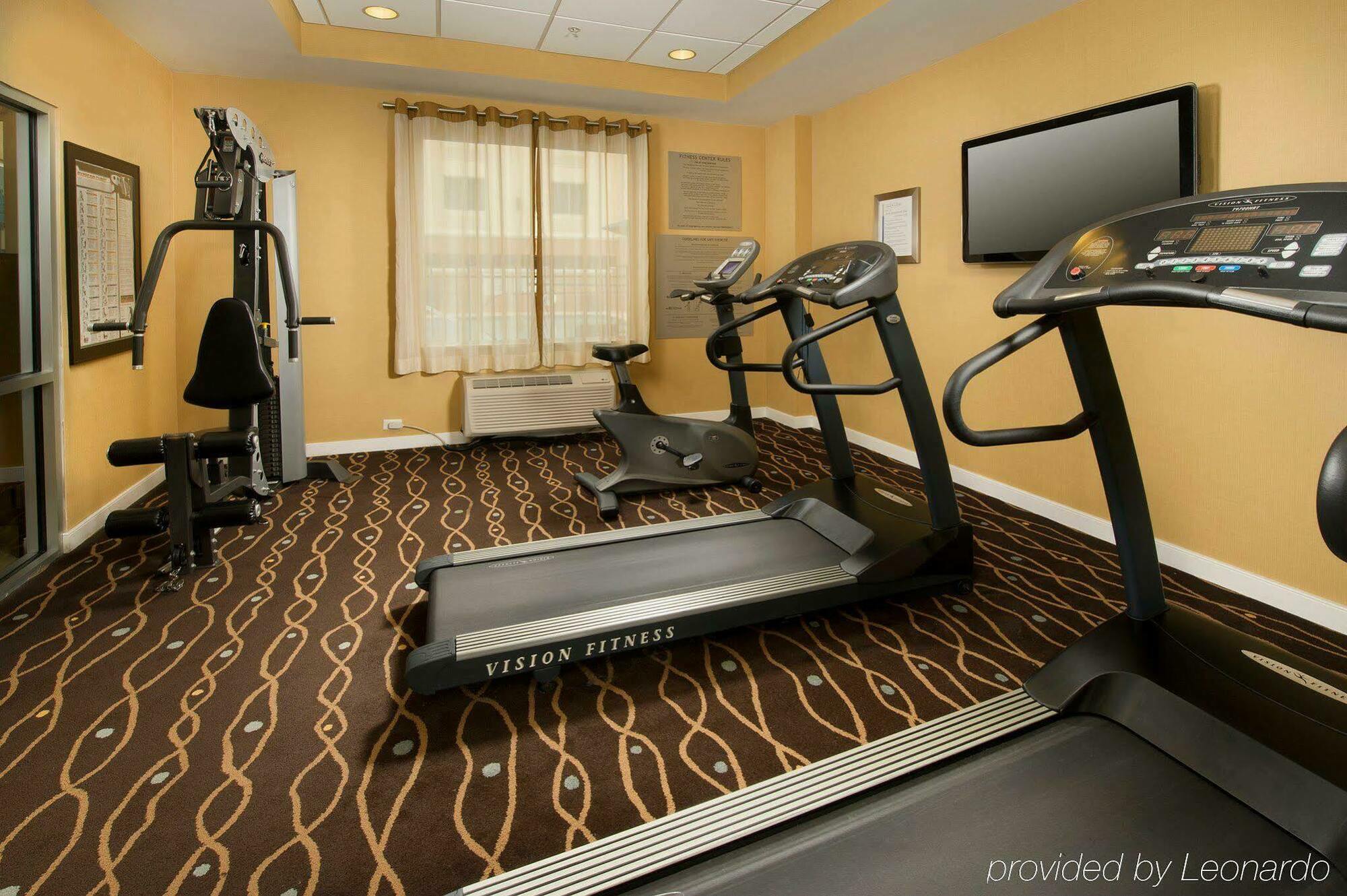 Holiday Inn Express Jacksonville Beach By Ihg Exterior photo
